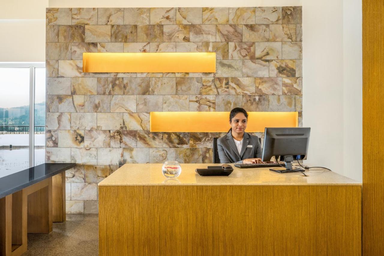 สเตอร์ลิง อูตี เอลก์ ฮิล Hotel ภายนอก รูปภาพ