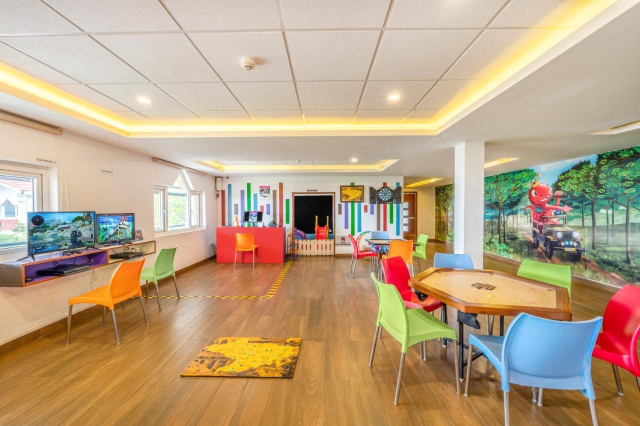 สเตอร์ลิง อูตี เอลก์ ฮิล Hotel ภายนอก รูปภาพ