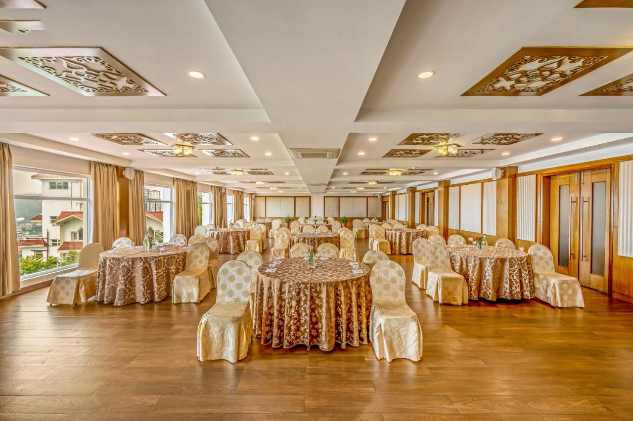 สเตอร์ลิง อูตี เอลก์ ฮิล Hotel ภายนอก รูปภาพ