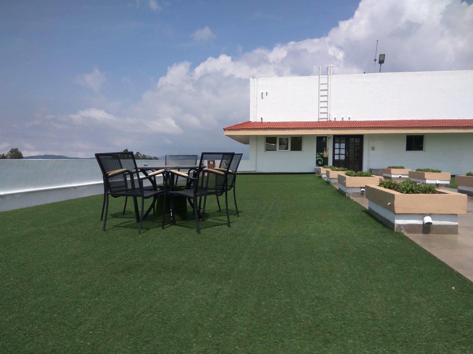 สเตอร์ลิง อูตี เอลก์ ฮิล Hotel ภายนอก รูปภาพ