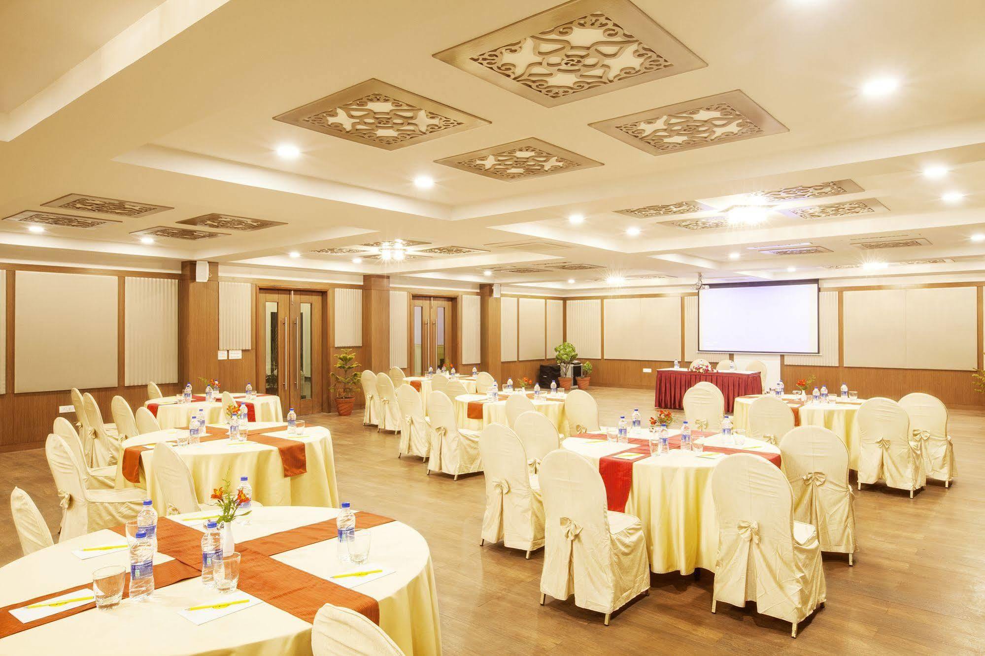 สเตอร์ลิง อูตี เอลก์ ฮิล Hotel ภายนอก รูปภาพ